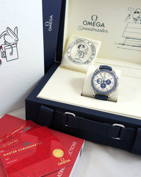 Ômega Speedmaster Silver Snoopy Anniversary Series