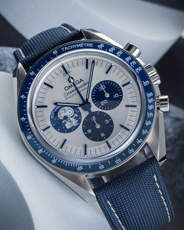 Ômega Speedmaster Silver Snoopy Anniversary Series